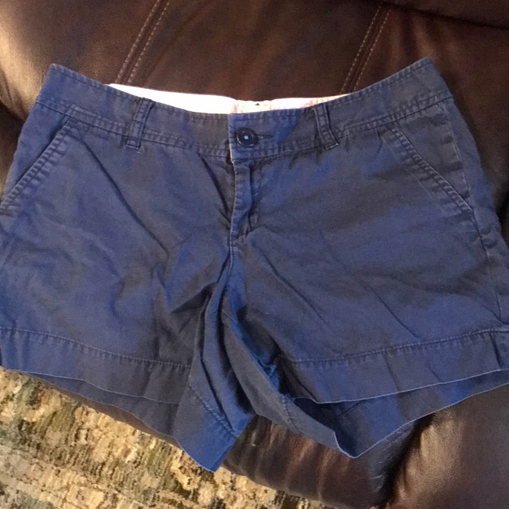 Lilly Pulitzer size 8 Callahan shorts Navy blue